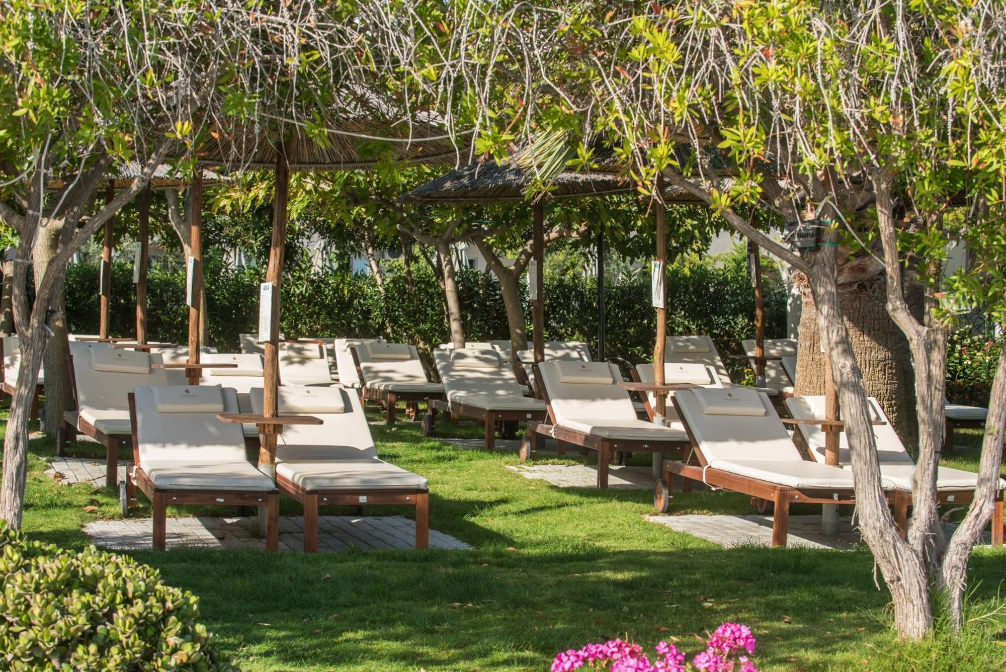 Corissia Beach Hotel جورجيوبوليس المظهر الخارجي الصورة
